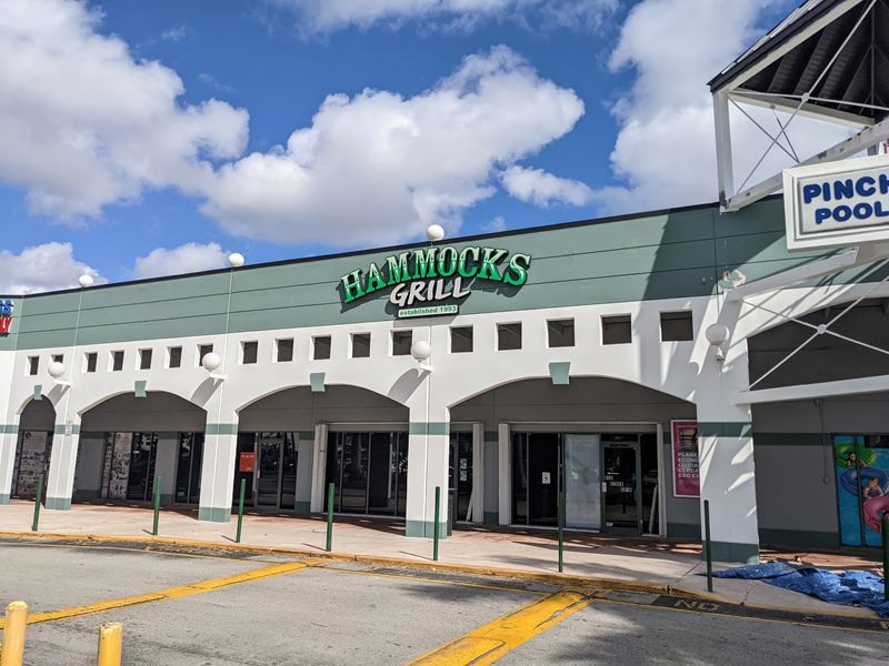 Hammocks Grill exterior